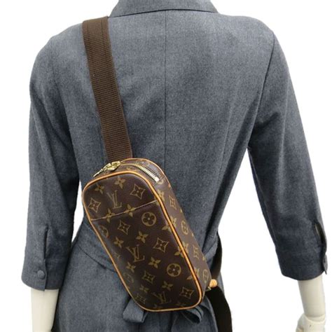 louis vuitton gange pochette|Pochette Accessoires Monogram .